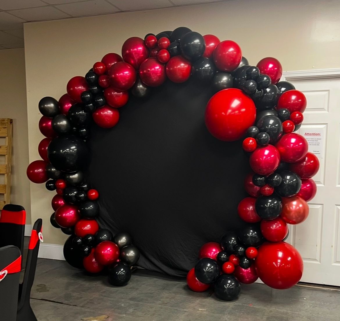 Red & Black Organic Balloon Garland